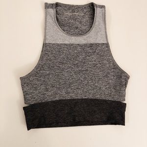 Outdoor Voices Tri-Tone Slashback Crop Size XS